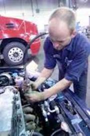 How To Qualify For Mechanic Jobs