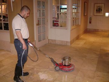 How To Polish a Marble Floor in a Home