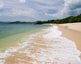 Relax At Tamarindo During A Liberia Vacations 