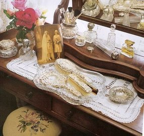 How To Arrange Your Dressing Table With Style
